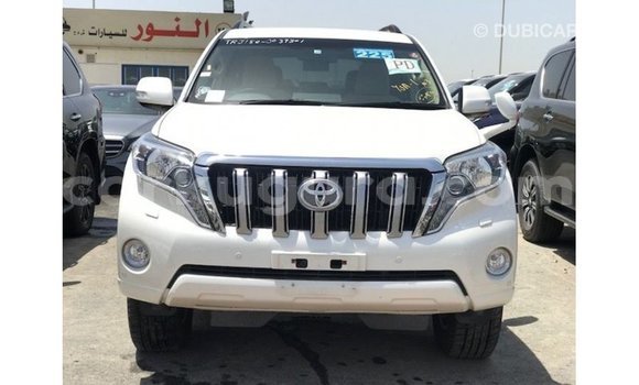 Acheter Import Voiture Toyota Prado Blanc à Import - Dubai, Bujumbura Acheter Import Voiture Toyota Prado Blanc à Import - Dubai, Bujumbura