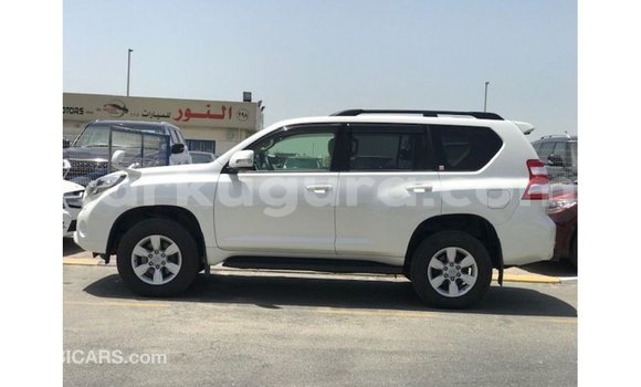 Acheter Import Voiture Toyota Prado Blanc à Import - Dubai, Bujumbura Acheter Import Voiture Toyota Prado Blanc à Import - Dubai, Bujumbura