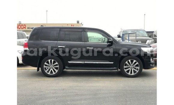 Buy Import Toyota Land Cruiser Black Car in Import - Dubai in Bujumbura Buy Import Toyota Land Cruiser Black Car in Import - Dubai in Bujumbura