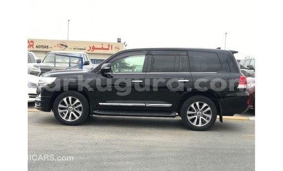 Buy Import Toyota Land Cruiser Black Car in Import - Dubai in Bujumbura Buy Import Toyota Land Cruiser Black Car in Import - Dubai in Bujumbura