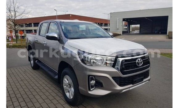 Nunua Imported Toyota Hilux Brown Gari ndani ya Import - Dubai nchini Bujumbura Nunua Imported Toyota Hilux Brown Gari ndani ya Import - Dubai nchini Bujumbura