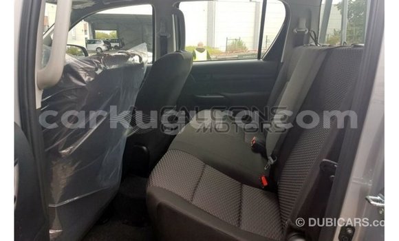 Nunua Imported Toyota Hilux Brown Gari ndani ya Import - Dubai nchini Bujumbura Nunua Imported Toyota Hilux Brown Gari ndani ya Import - Dubai nchini Bujumbura