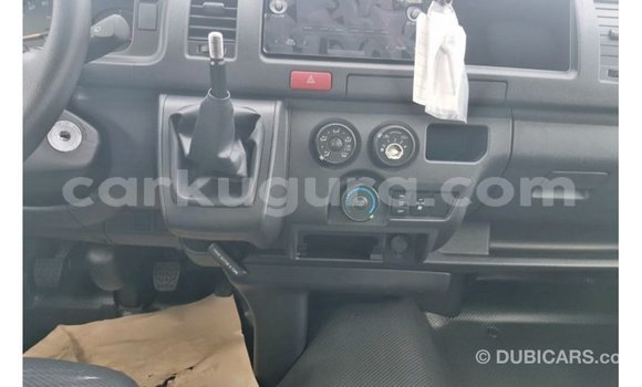 Nunua Imported Toyota Hiace Nyeupe Gari ndani ya Import - Dubai nchini Bujumbura Nunua Imported Toyota Hiace Nyeupe Gari ndani ya Import - Dubai nchini Bujumbura
