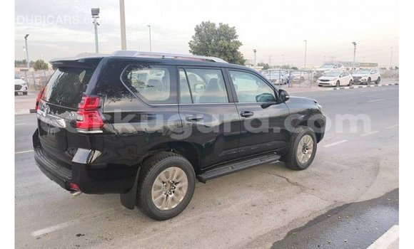 Nunua Imported Toyota Prado Nyeusi Gari ndani ya Import - Dubai nchini Bujumbura Nunua Imported Toyota Prado Nyeusi Gari ndani ya Import - Dubai nchini Bujumbura