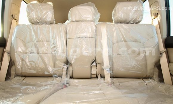 Acheter Import Voiture Toyota Land Cruiser Noir à Import - Dubai, Bujumbura Acheter Import Voiture Toyota Land Cruiser Noir à Import - Dubai, Bujumbura