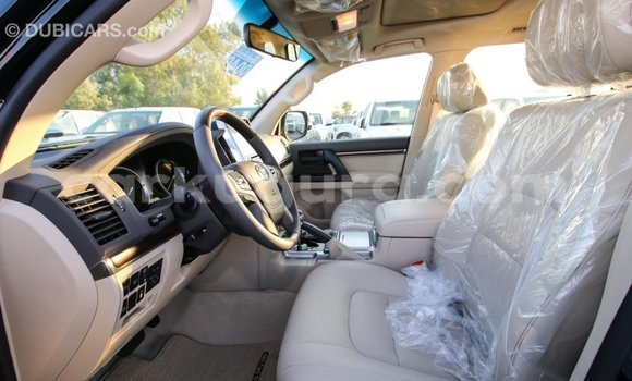 Acheter Import Voiture Toyota Land Cruiser Noir à Import - Dubai, Bujumbura Acheter Import Voiture Toyota Land Cruiser Noir à Import - Dubai, Bujumbura