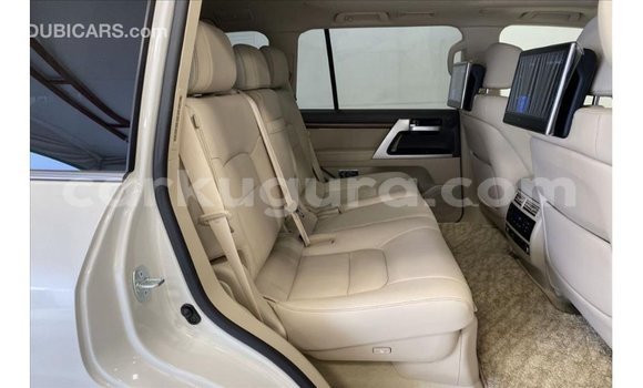 Buy Import Toyota Land Cruiser White Car in Import - Dubai in Bujumbura Buy Import Toyota Land Cruiser White Car in Import - Dubai in Bujumbura