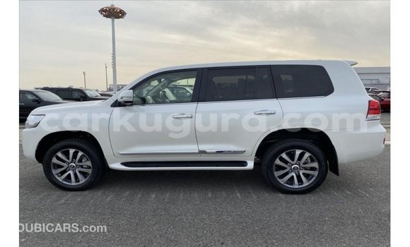 Buy Import Toyota Land Cruiser White Car in Import - Dubai in Bujumbura Buy Import Toyota Land Cruiser White Car in Import - Dubai in Bujumbura