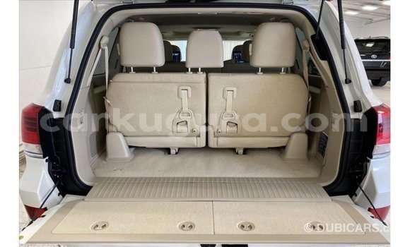 Buy Import Toyota Land Cruiser White Car in Import - Dubai in Bujumbura Buy Import Toyota Land Cruiser White Car in Import - Dubai in Bujumbura