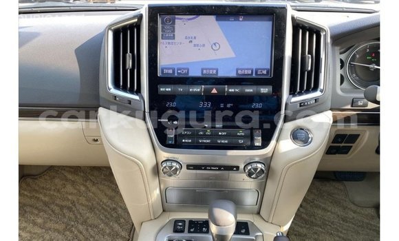 Buy Import Toyota Land Cruiser White Car in Import - Dubai in Bujumbura Buy Import Toyota Land Cruiser White Car in Import - Dubai in Bujumbura
