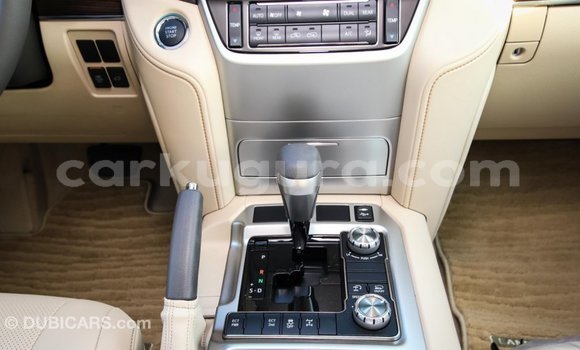 Acheter Import Voiture Toyota Land Cruiser Noir à Import - Dubai, Bujumbura Acheter Import Voiture Toyota Land Cruiser Noir à Import - Dubai, Bujumbura