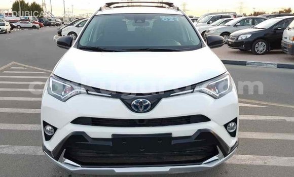 Acheter Import Voiture Toyota RAV4 Blanc à Import - Dubai, Bujumbura Acheter Import Voiture Toyota RAV4 Blanc à Import - Dubai, Bujumbura