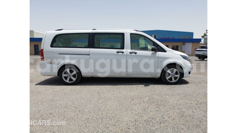 Big with watermark mercedes benz vito bujumbura import dubai 5042