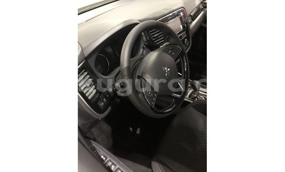 Nunua Imported Mitsubishi Outlander Nyeusi Gari ndani ya Import - Dubai nchini Bujumbura Nunua Imported Mitsubishi Outlander Nyeusi Gari ndani ya Import - Dubai nchini Bujumbura