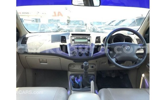 Nunua Imported Toyota Hilux Nyingine Gari ndani ya Import - Dubai nchini Bujumbura Nunua Imported Toyota Hilux Nyingine Gari ndani ya Import - Dubai nchini Bujumbura