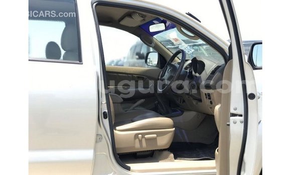 Nunua Imported Toyota Hilux Nyingine Gari ndani ya Import - Dubai nchini Bujumbura Nunua Imported Toyota Hilux Nyingine Gari ndani ya Import - Dubai nchini Bujumbura