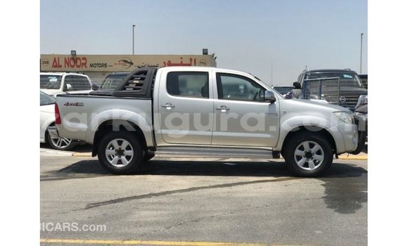 Nunua Imported Toyota Hilux Nyingine Gari ndani ya Import - Dubai nchini Bujumbura Nunua Imported Toyota Hilux Nyingine Gari ndani ya Import - Dubai nchini Bujumbura