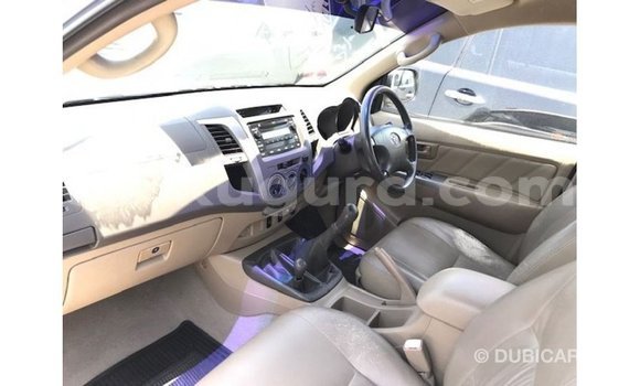 Nunua Imported Toyota Hilux Nyingine Gari ndani ya Import - Dubai nchini Bujumbura Nunua Imported Toyota Hilux Nyingine Gari ndani ya Import - Dubai nchini Bujumbura