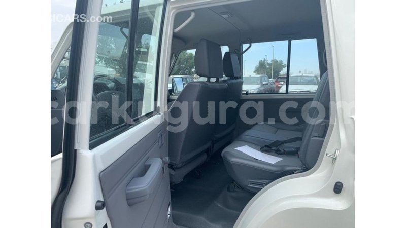 Big with watermark toyota land cruiser bujumbura import dubai 5052