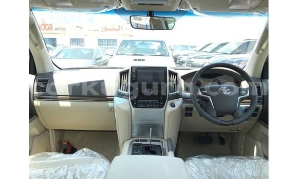 Buy Import Toyota Land Cruiser Blue Car in Import - Dubai in Bujumbura Buy Import Toyota Land Cruiser Blue Car in Import - Dubai in Bujumbura