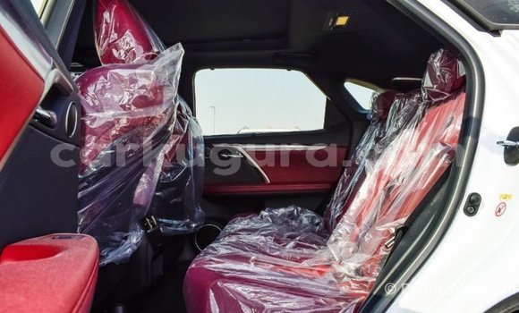 Nunua Imported Lexus RX 300 Nyeupe Gari ndani ya Import - Dubai nchini Bujumbura Nunua Imported Lexus RX 300 Nyeupe Gari ndani ya Import - Dubai nchini Bujumbura