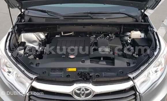 Buy Import Toyota Highlander Other Car in Import - Dubai in Bujumbura Buy Import Toyota Highlander Other Car in Import - Dubai in Bujumbura