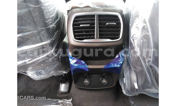 Buy Import Hyundai Santa Fe White Car in Import - Dubai in Bujumbura Buy Import Hyundai Santa Fe White Car in Import - Dubai in Bujumbura