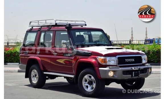 Acheter Import Voiture Toyota Land Cruiser Rouge à Import - Dubai, Bujumbura Acheter Import Voiture Toyota Land Cruiser Rouge à Import - Dubai, Bujumbura