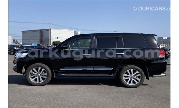 Acheter Import Voiture Toyota Land Cruiser Noir à Import - Dubai, Bujumbura Acheter Import Voiture Toyota Land Cruiser Noir à Import - Dubai, Bujumbura