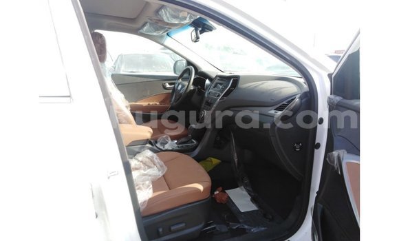 Buy Import Hyundai Santa Fe White Car in Import - Dubai in Bujumbura Buy Import Hyundai Santa Fe White Car in Import - Dubai in Bujumbura