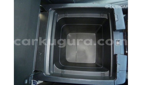 Acheter Import Voiture Toyota Land Cruiser Blanc à Import - Dubai, Bujumbura Acheter Import Voiture Toyota Land Cruiser Blanc à Import - Dubai, Bujumbura