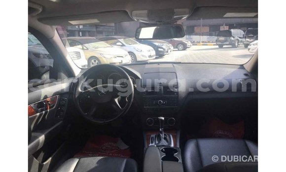 Acheter Import Voiture Mercedes-Benz 190 (W201) Noir à Import - Dubai, Bujumbura Acheter Import Voiture Mercedes-Benz 190 (W201) Noir à Import - Dubai, Bujumbura