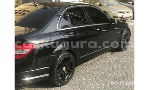 Acheter Import Voiture Mercedes-Benz 190 (W201) Noir à Import - Dubai, Bujumbura