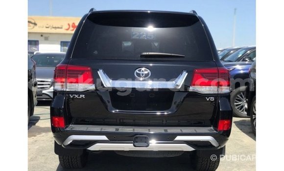 Acheter Import Voiture Toyota Land Cruiser Noir à Import - Dubai, Bujumbura Acheter Import Voiture Toyota Land Cruiser Noir à Import - Dubai, Bujumbura