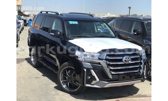 Acheter Import Voiture Toyota Land Cruiser Noir à Import - Dubai, Bujumbura Acheter Import Voiture Toyota Land Cruiser Noir à Import - Dubai, Bujumbura
