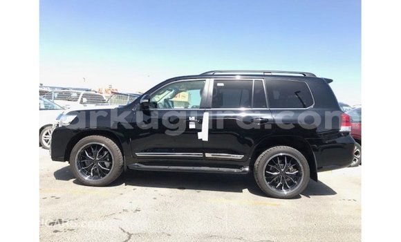 Acheter Import Voiture Toyota Land Cruiser Noir à Import - Dubai, Bujumbura Acheter Import Voiture Toyota Land Cruiser Noir à Import - Dubai, Bujumbura