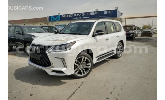 Acheter Import Voiture Lexus LX Blanc à Import - Dubai, Bujumbura Acheter Import Voiture Lexus LX Blanc à Import - Dubai, Bujumbura