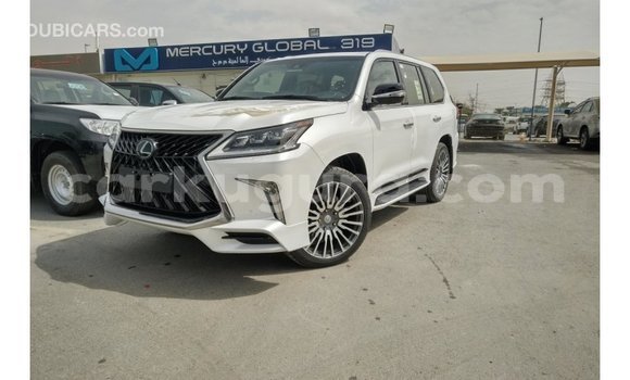 Nunua Imported Lexus LX Nyeupe Gari ndani ya Import - Dubai nchini Bujumbura Nunua Imported Lexus LX Nyeupe Gari ndani ya Import - Dubai nchini Bujumbura
