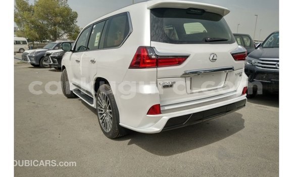 Nunua Imported Lexus LX Nyeupe Gari ndani ya Import - Dubai nchini Bujumbura Nunua Imported Lexus LX Nyeupe Gari ndani ya Import - Dubai nchini Bujumbura