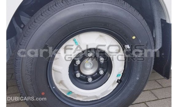 Nunua Imported Toyota Hiace Nyeupe Gari ndani ya Import - Dubai nchini Bujumbura Nunua Imported Toyota Hiace Nyeupe Gari ndani ya Import - Dubai nchini Bujumbura