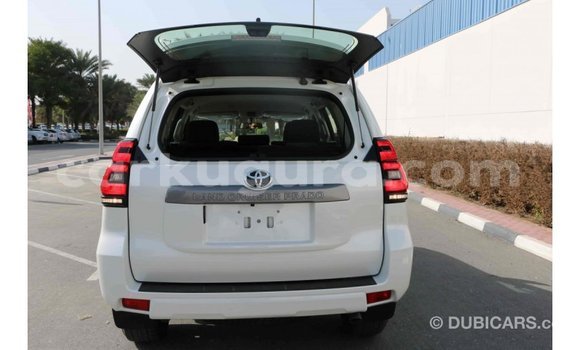 Acheter Import Voiture Toyota Prado Blanc à Import - Dubai, Bujumbura Acheter Import Voiture Toyota Prado Blanc à Import - Dubai, Bujumbura