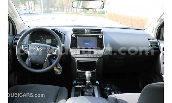 Acheter Import Voiture Toyota Prado Blanc à Import - Dubai, Bujumbura Acheter Import Voiture Toyota Prado Blanc à Import - Dubai, Bujumbura