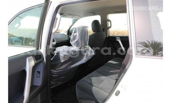 Nunua Imported Toyota Prado Nyeupe Gari ndani ya Import - Dubai nchini Bujumbura Nunua Imported Toyota Prado Nyeupe Gari ndani ya Import - Dubai nchini Bujumbura