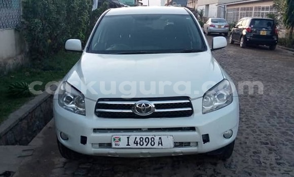 Buy Used Toyota RAV4 White Car in Bujumbura in Bujumbura Buy Used Toyota RAV4 White Car in Bujumbura in Bujumbura