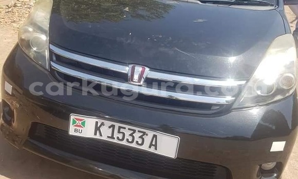 Nunua Ilio tumika Toyota ISis Nyeusi Gari ndani ya Bujumbura nchini Bujumbura Nunua Ilio tumika Toyota ISis Nyeusi Gari ndani ya Bujumbura nchini Bujumbura