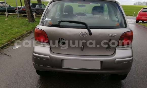 Buy Used Toyota Yaris Silver Car in Bujumbura in Bujumbura Buy Used Toyota Yaris Silver Car in Bujumbura in Bujumbura