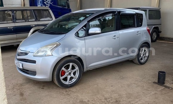 Nunua Ilio tumika Toyota Ractis Fedha Gari ndani ya Bujumbura nchini Bujumbura Nunua Ilio tumika Toyota Ractis Fedha Gari ndani ya Bujumbura nchini Bujumbura