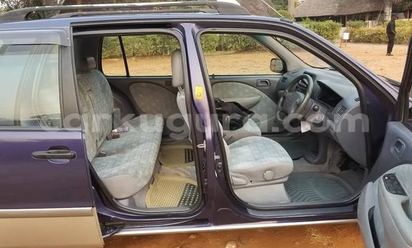 Nunua Ilio tumika Toyota Raum Bluu Gari ndani ya Bujumbura nchini Bujumbura Nunua Ilio tumika Toyota Raum Bluu Gari ndani ya Bujumbura nchini Bujumbura