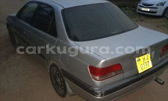 Nunua Ilio tumika Toyota Carina Fedha Gari ndani ya Bujumbura nchini Bujumbura Nunua Ilio tumika Toyota Carina Fedha Gari ndani ya Bujumbura nchini Bujumbura