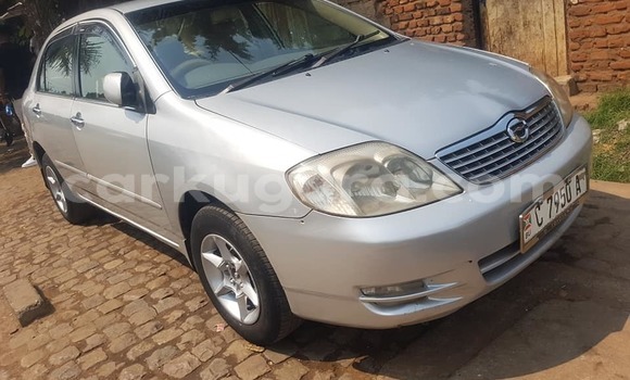 Nunua Ilio tumika Toyota Corolla Fedha Gari ndani ya Bujumbura nchini Bujumbura Nunua Ilio tumika Toyota Corolla Fedha Gari ndani ya Bujumbura nchini Bujumbura